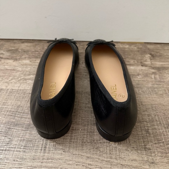 Brand New 100% Authentic CHANEL Classic Black Ballet Flats 38 - Picture 6 of 8